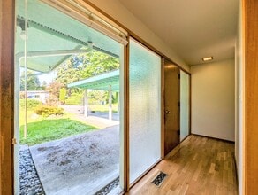 9005 NE 147th St in Kenmore, WA - Building Photo - Building Photo