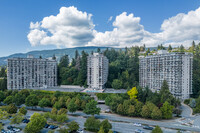 Park Royal Towers in West Vancouver, BC - Building Photo - Building Photo