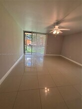 400 Commodore Dr in Plantation, FL - Building Photo - Building Photo
