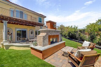 1920 Redbird Crest Ln in Las Vegas, NV - Building Photo - Building Photo