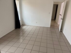 3512 E Glen Dr, Unit A in El Paso, TX - Building Photo - Building Photo