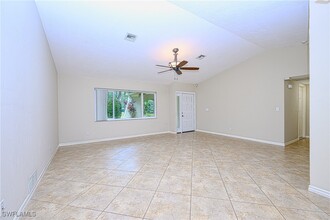 4890 Mahogany Ridge Dr in Naples, FL - Building Photo - Building Photo