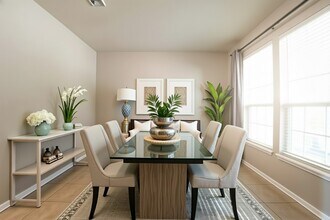 8918 Rollick Dr in Tomball, TX - Building Photo - Building Photo