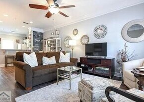 101 Wood Lake Dr, Unit 401 in Athens, GA - Building Photo