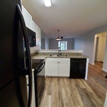 3694 Clay Pond Village Ln in Myrtle Beach, SC - Foto de edificio - Building Photo