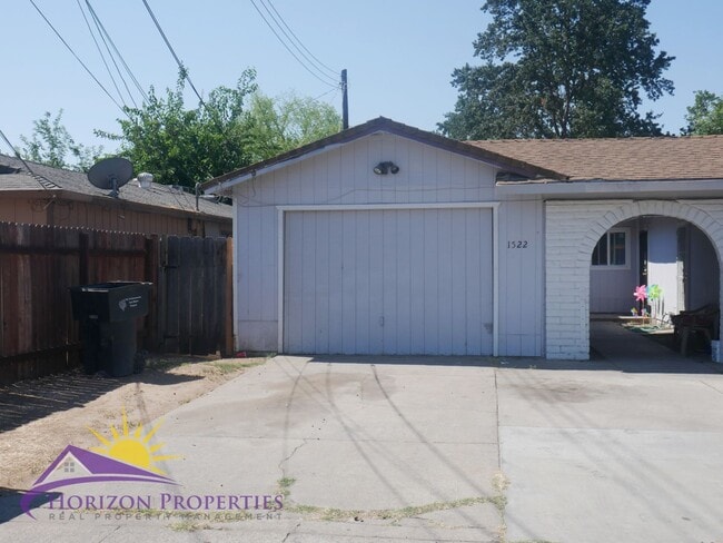 property at 1522 Los Robles Blvd