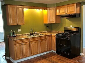 18 Barone Cir in Cheektowaga, NY - Building Photo - Building Photo