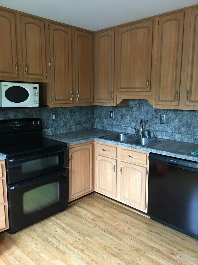 1706 Copley Ct in Crofton, MD - Foto de edificio - Building Photo