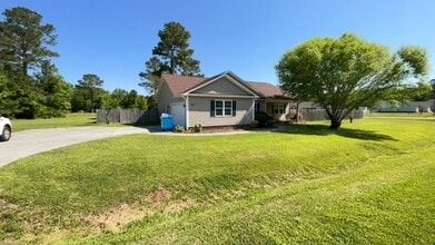 110 Flat Rock Ln in Richlands, NC - Building Photo - Building Photo