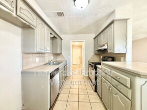 10200 N Military Ave in Oklahoma City, OK - Building Photo - Building Photo