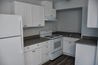 Greentree Apartments in Seattle, WA - Building Photo - Building Photo