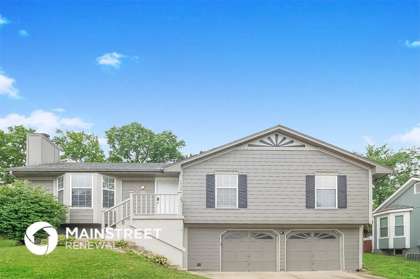 19305 E 31st Terrace Dr S in Independence, MO - Building Photo