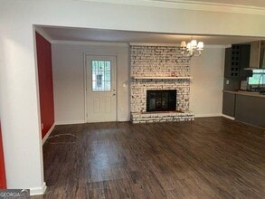 5889 S Fulton Cir NW in Norcross, GA - Foto de edificio - Building Photo