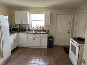 3347 S US Highway 1 in Fort Pierce, FL - Building Photo - Building Photo