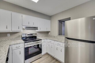 310 W Buena Vista Ave in North Augusta, SC - Building Photo - Building Photo