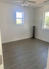 910 S Maple St in Escondido, CA - Building Photo - Building Photo