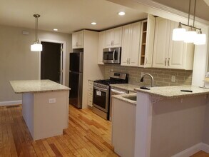 294 Essex St in Lynn, MA - Foto de edificio - Building Photo