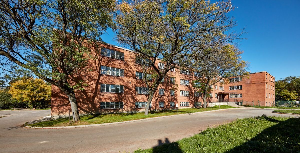 2 Dorado Ct in Toronto, ON - Building Photo