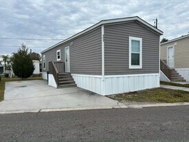 4000 24th St N in St. Petersburg, FL - Building Photo