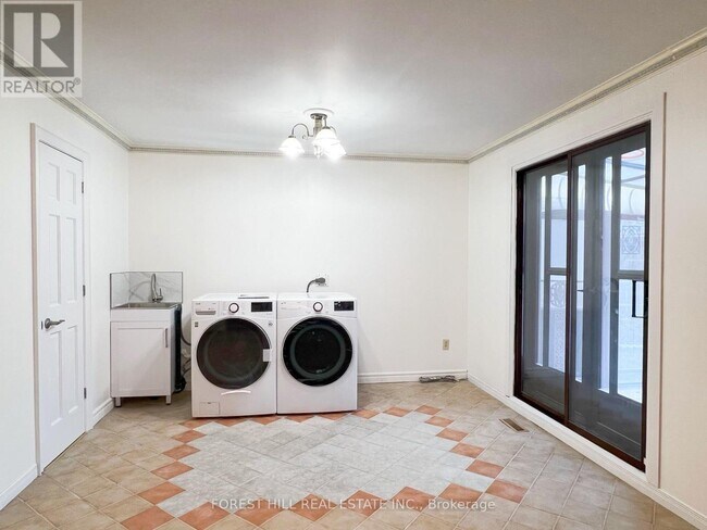 180 McNicoll Ave in Toronto, ON - Building Photo - Building Photo