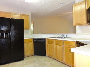 11127 Lauren Oak Ln in Jacksonville, FL - Building Photo - Building Photo