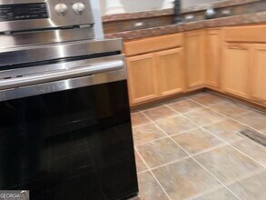 2577 Terrace Trail in Decatur, GA - Foto de edificio - Building Photo