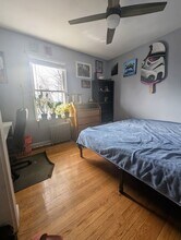27 Windsor St, Unit 2 in Worcester, MA - Foto de edificio - Building Photo