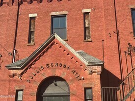 43 Second Ave in Albany, NY - Building Photo