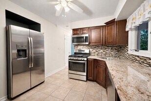 26 Garrity Ave in Ronkonkoma, NY - Building Photo