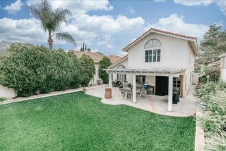 15656 Carrousel Dr in Santa Clarita, CA - Building Photo - Building Photo