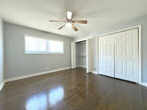 6947 S Jeffery Blvd, Unit 1A in Chicago, IL - Building Photo - Building Photo