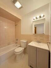 636 Newark Ave in Jersey City, NJ - Building Photo - Building Photo