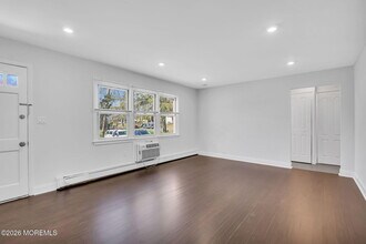 96 East Ave in Atlantic Highlands, NJ - Foto de edificio - Building Photo