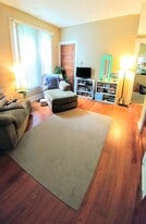 3915 Southern Pkwy, Unit 2