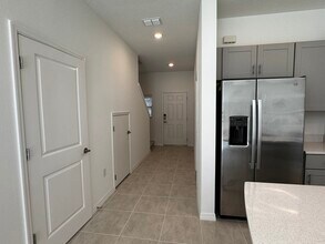 202 River Front Way in Edgewater, FL - Building Photo - Building Photo