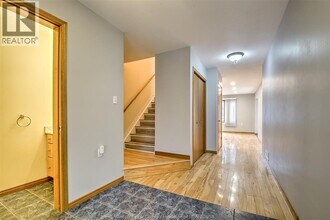 1412 Mickalia Crescent in Windsor, ON - Building Photo - Building Photo