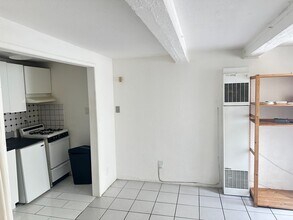 1123 Benton Wy in Los Angeles, CA - Building Photo - Building Photo