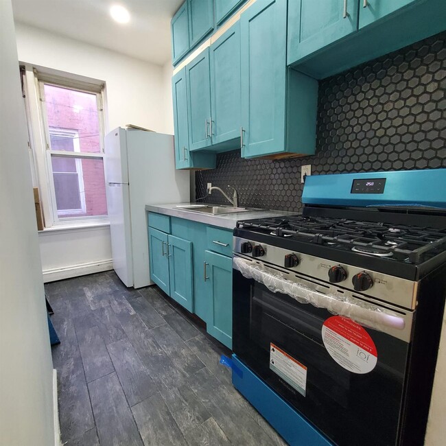 603 Vermont St-Unit -2L in Brooklyn, NY - Building Photo - Building Photo