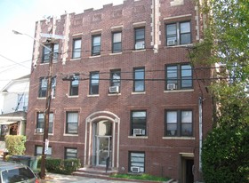 1112 16th St Apartments