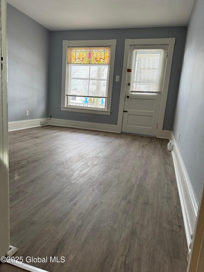 1270 Main St in Schenectady, NY - Building Photo - Building Photo