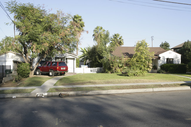 3367 Big Dalton Ave in Baldwin Park, CA - Foto de edificio - Building Photo