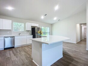 48 Laguna Forest Trail in Palm Coast, FL - Building Photo - Building Photo