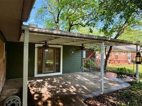 1510 Westwood Dr in Irving, TX - Building Photo - Building Photo