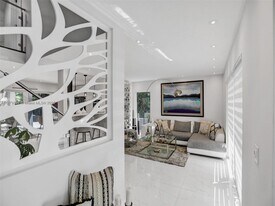 1273 NE 92nd St in Miami Shores, FL - Building Photo