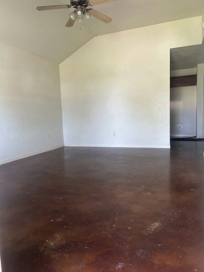 205 205 Loop in Temple, TX - Foto de edificio - Building Photo