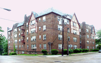 715 Linden Ave Apartments