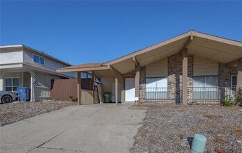 709 Arrowhead Cir in Garland, TX - Building Photo - Building Photo