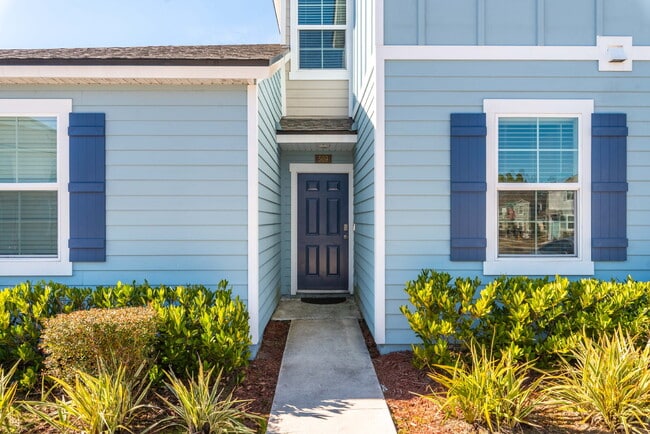 509 Big Tree Wy in Orange Park, FL - Building Photo - Building Photo