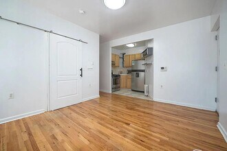 537 W 133rd St in New York, NY - Foto de edificio - Building Photo