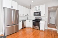 2644 E Hoffman St photo'